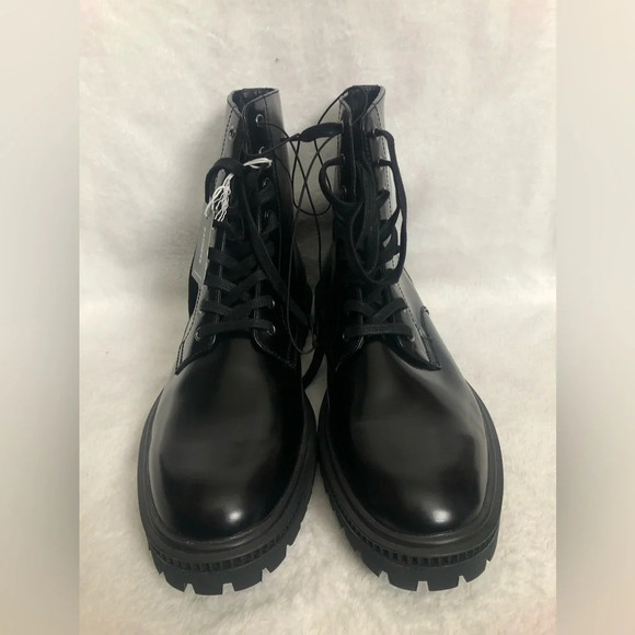 New! Express men’s Black patent Leather lace-up Combat Boots Size 9 - Picture 7 of 7